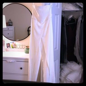 White jumpsuit from White House black market